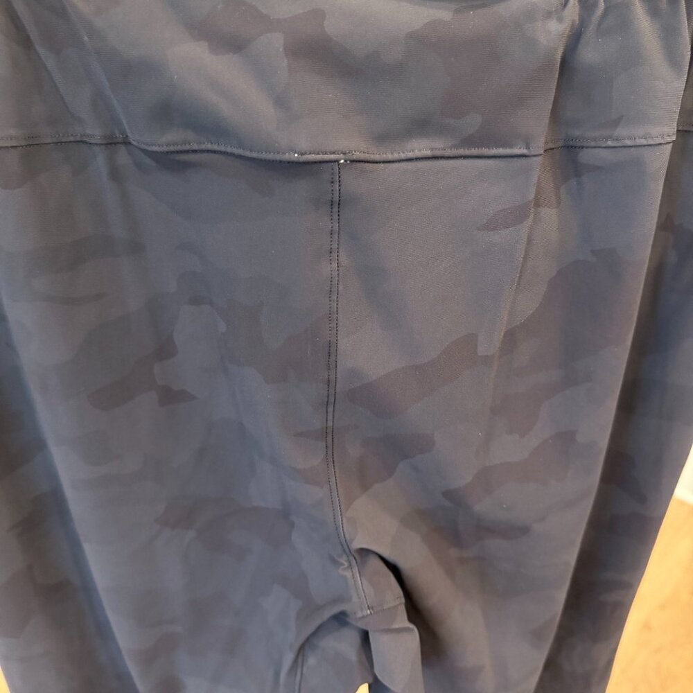 Men's Lululemon Surge Joggers 29" Inseam - Picture 8 of 12